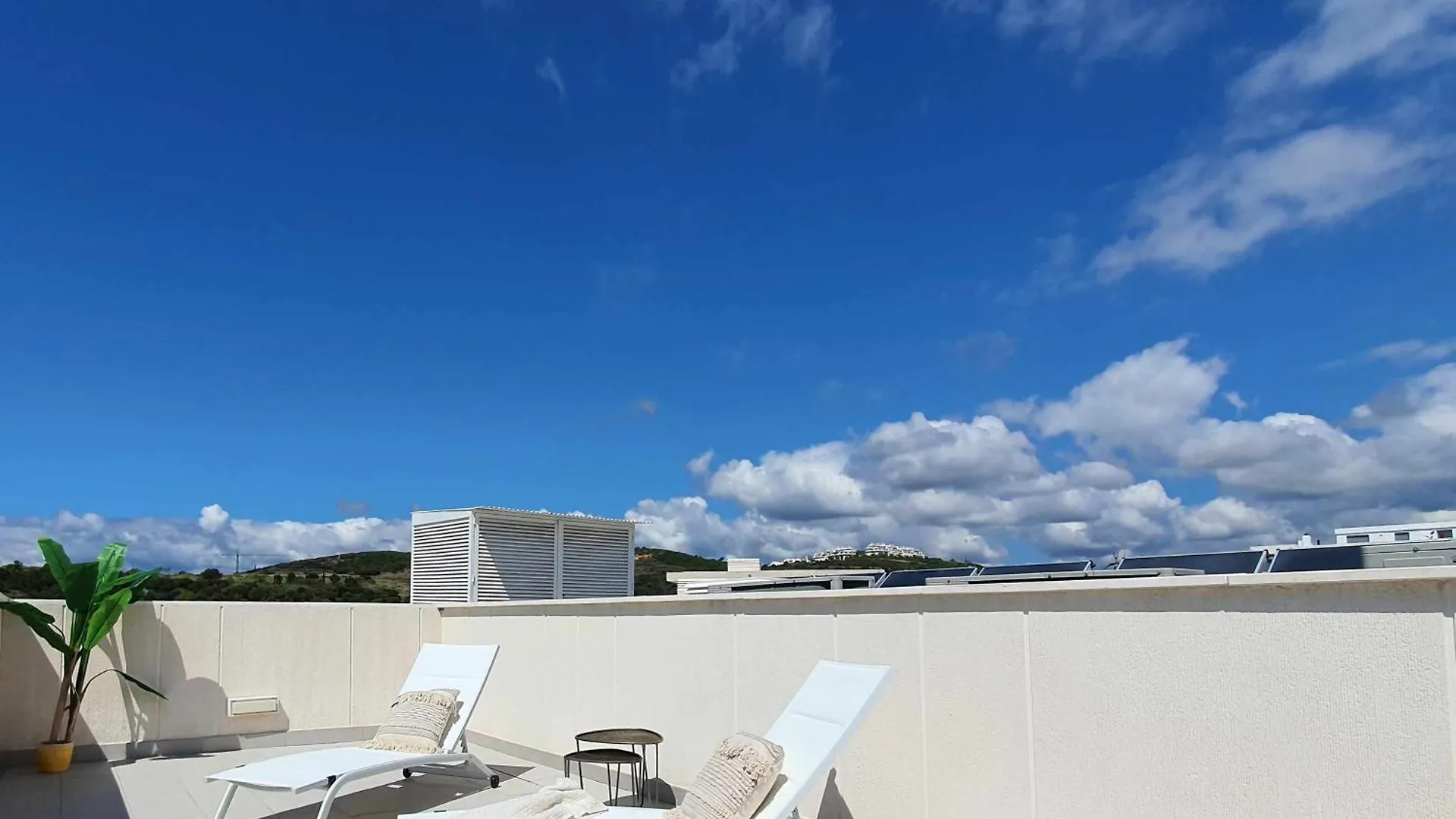 Atico Duplex Serenity Views 埃斯特波纳 0*,  西班牙