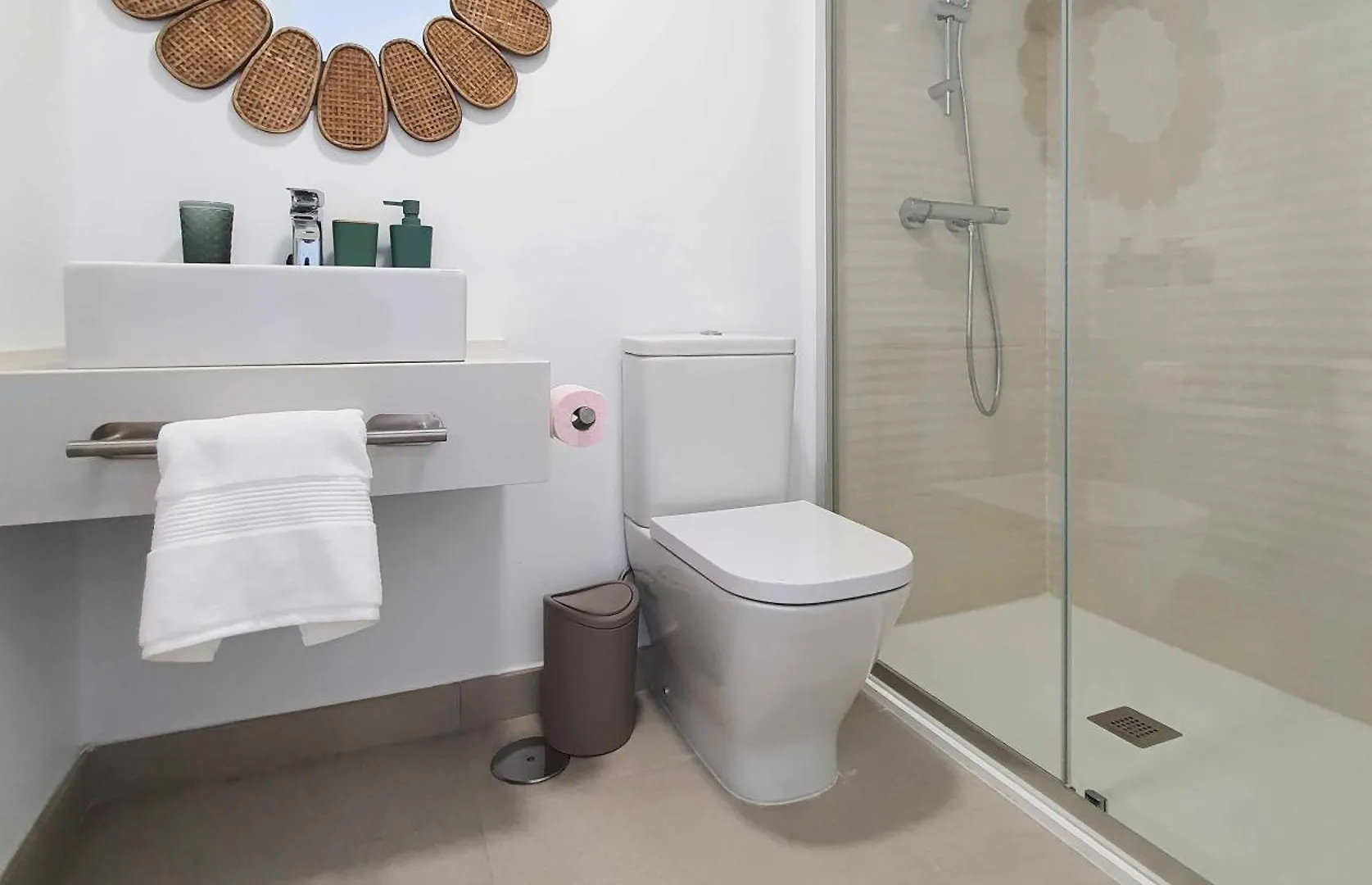 Atico Duplex Serenity Views 埃斯特波纳